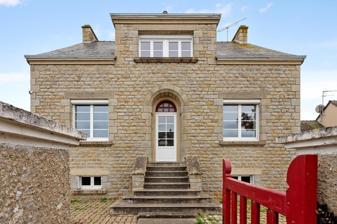 Апартаменти Loft British Au Pied Du Mont ! Понторсон Екстер'єр фото
